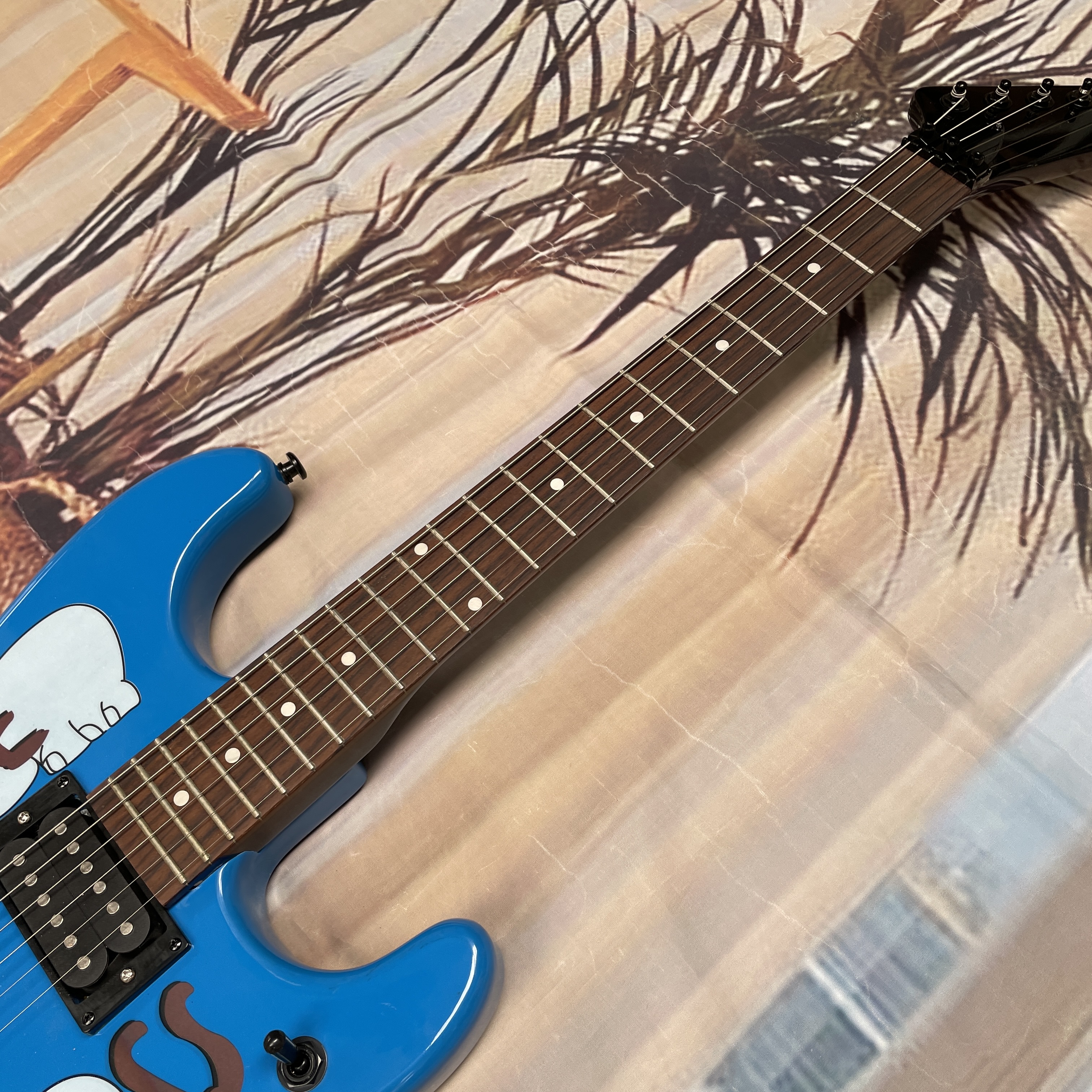 Blue background cartoon patter - огляд і ціна Electric Guitar Beginner