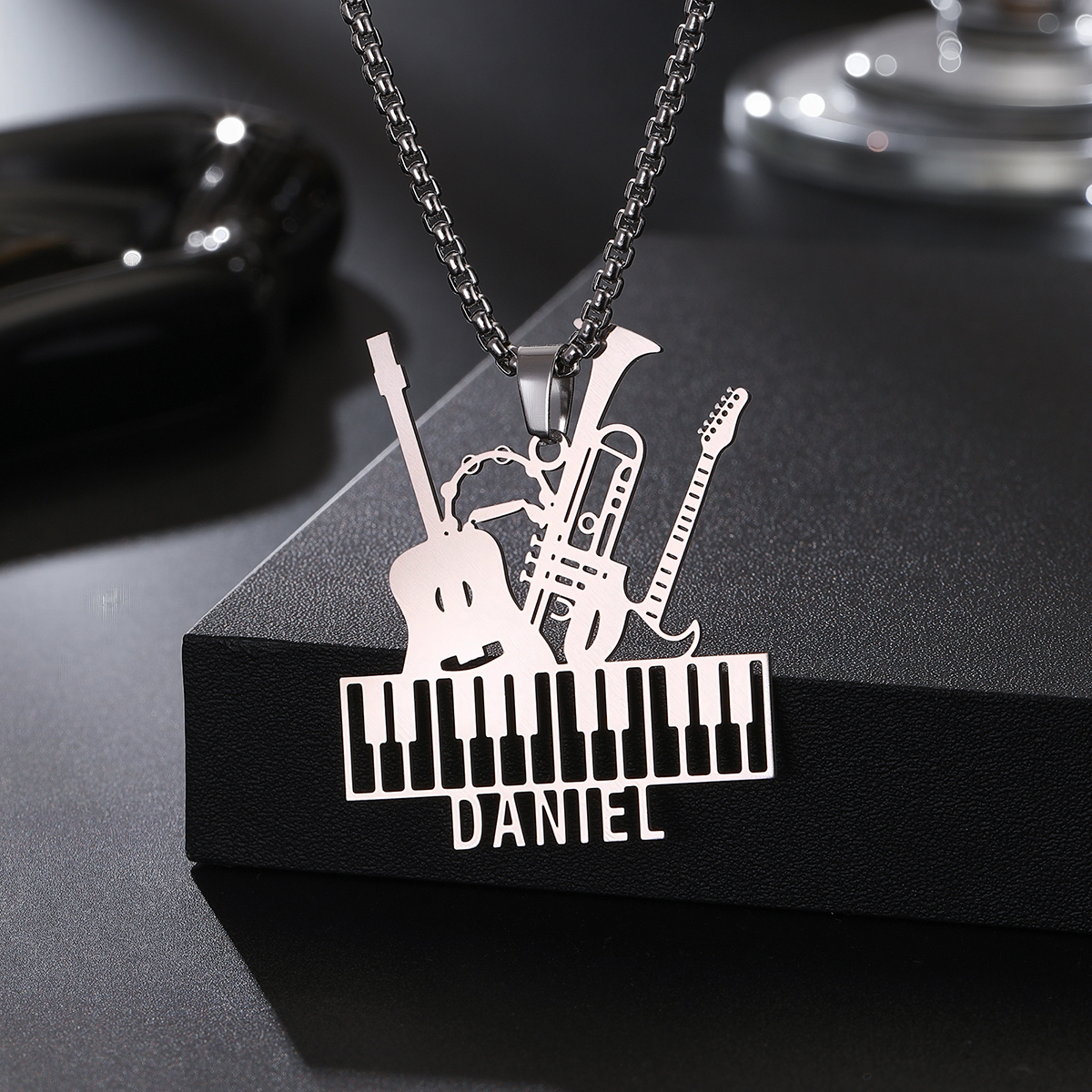 Custom Name Necklaces For Wome - огляд і ціна Musical Instrument With Name