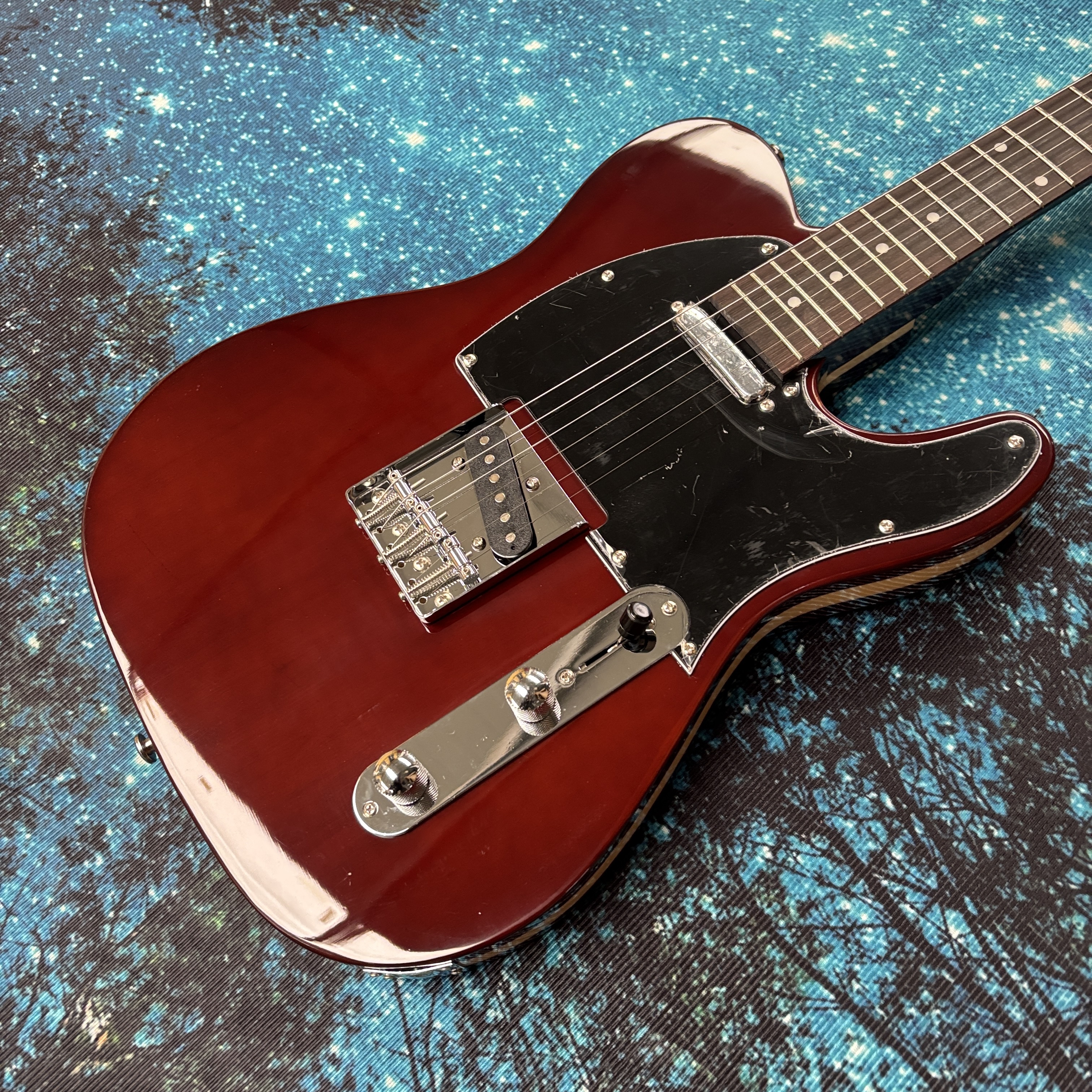 Red 6-String Electric Guitar,  - огляд і ціна Electric Guitar Beginner