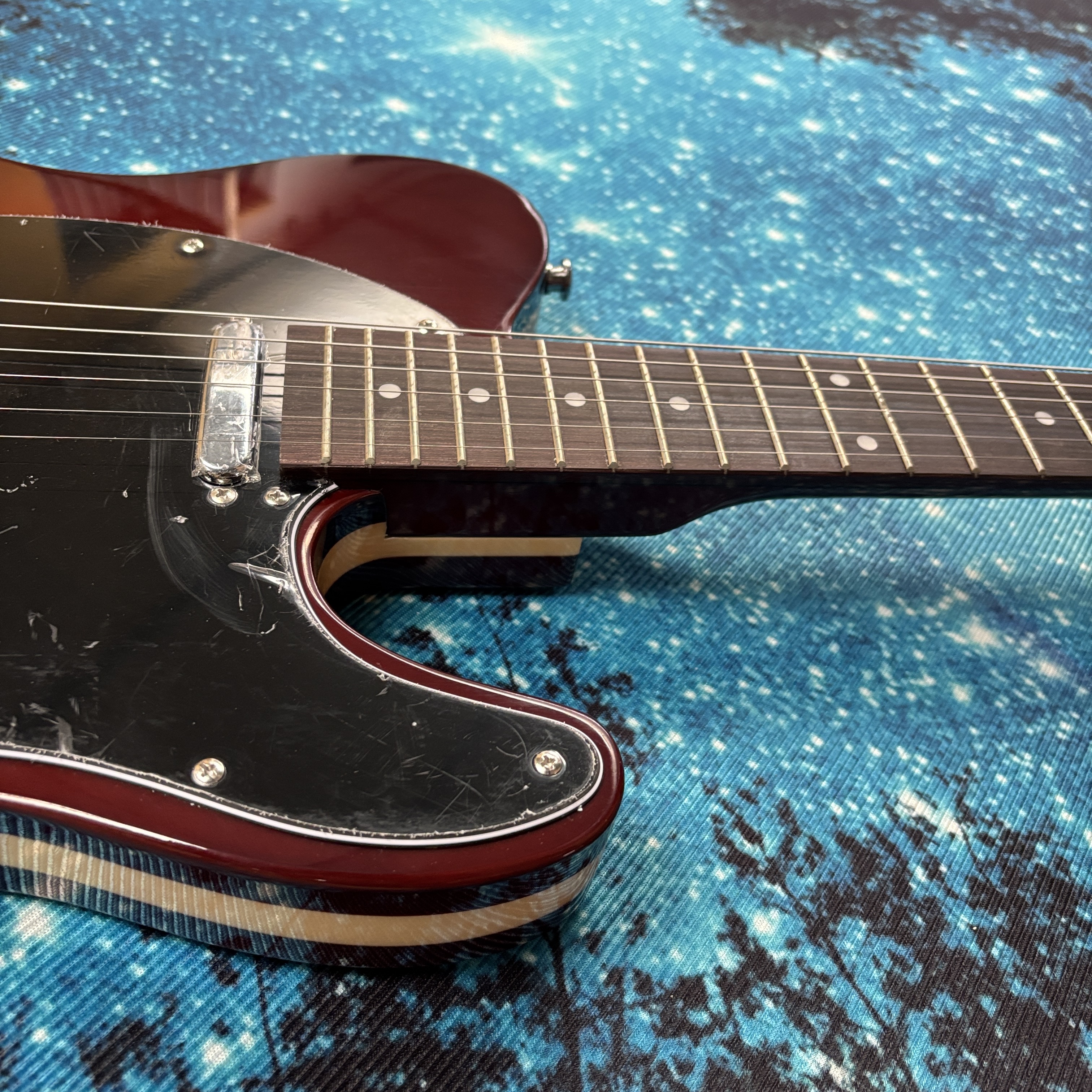 Red 6-String Electric Guitar,  - огляд і ціна Electric Guitar Beginner