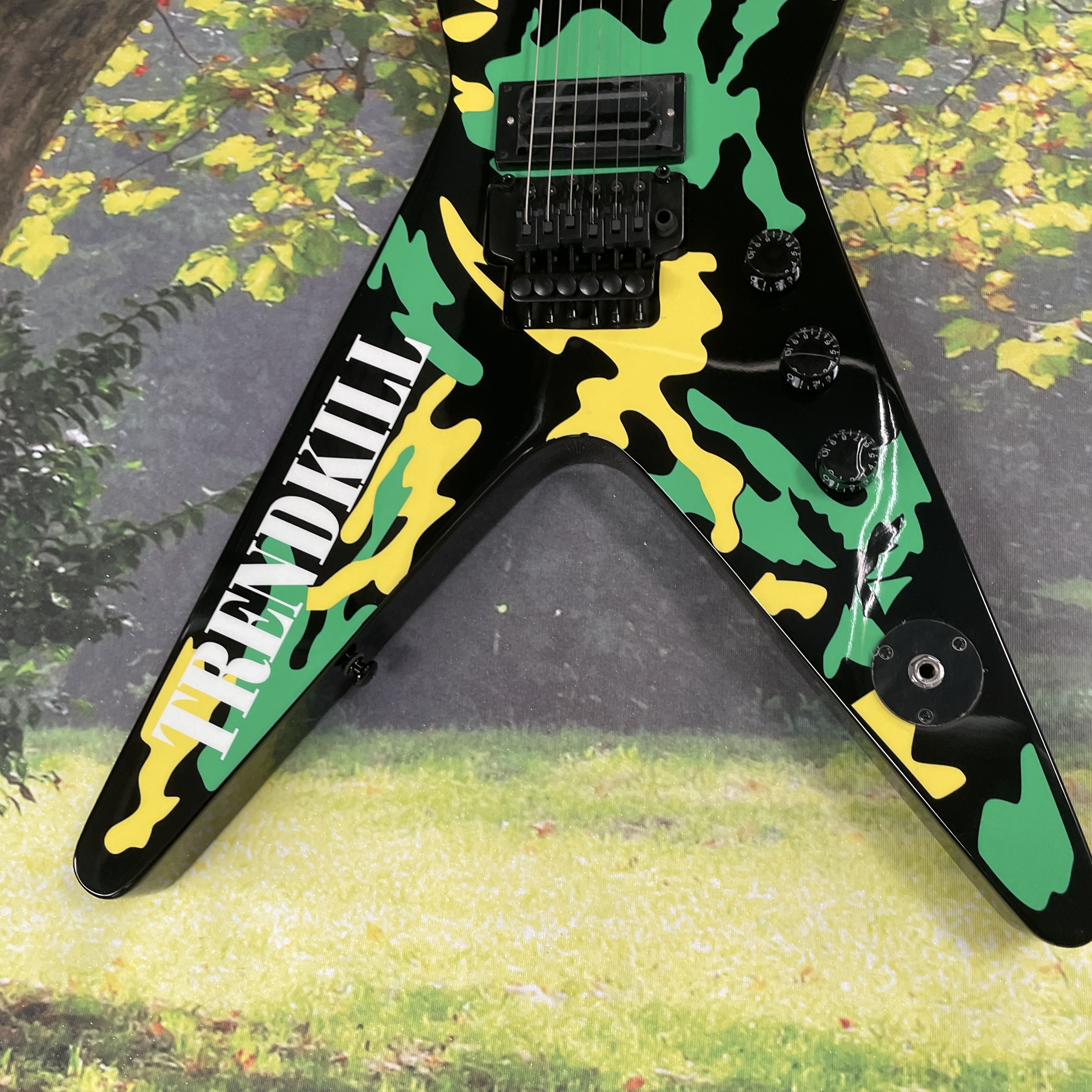 Camouflage 6-string electric g - огляд і ціна Electric Guitar Beginner